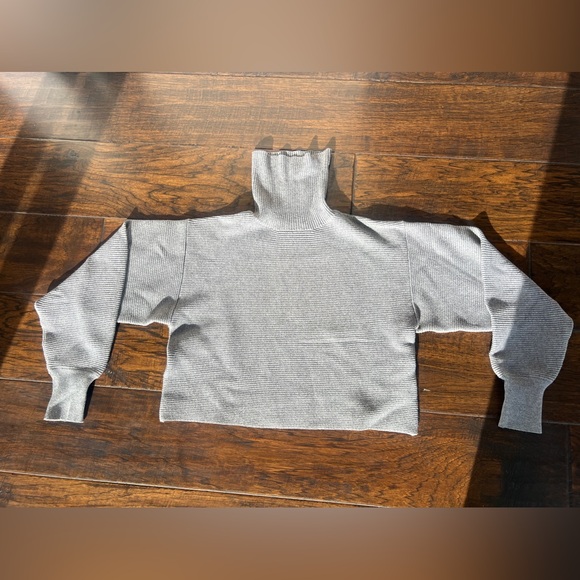 GOOD AMERICAN Forever cropped ribbed-knit turtleneck sweater - Picture 5 of 9